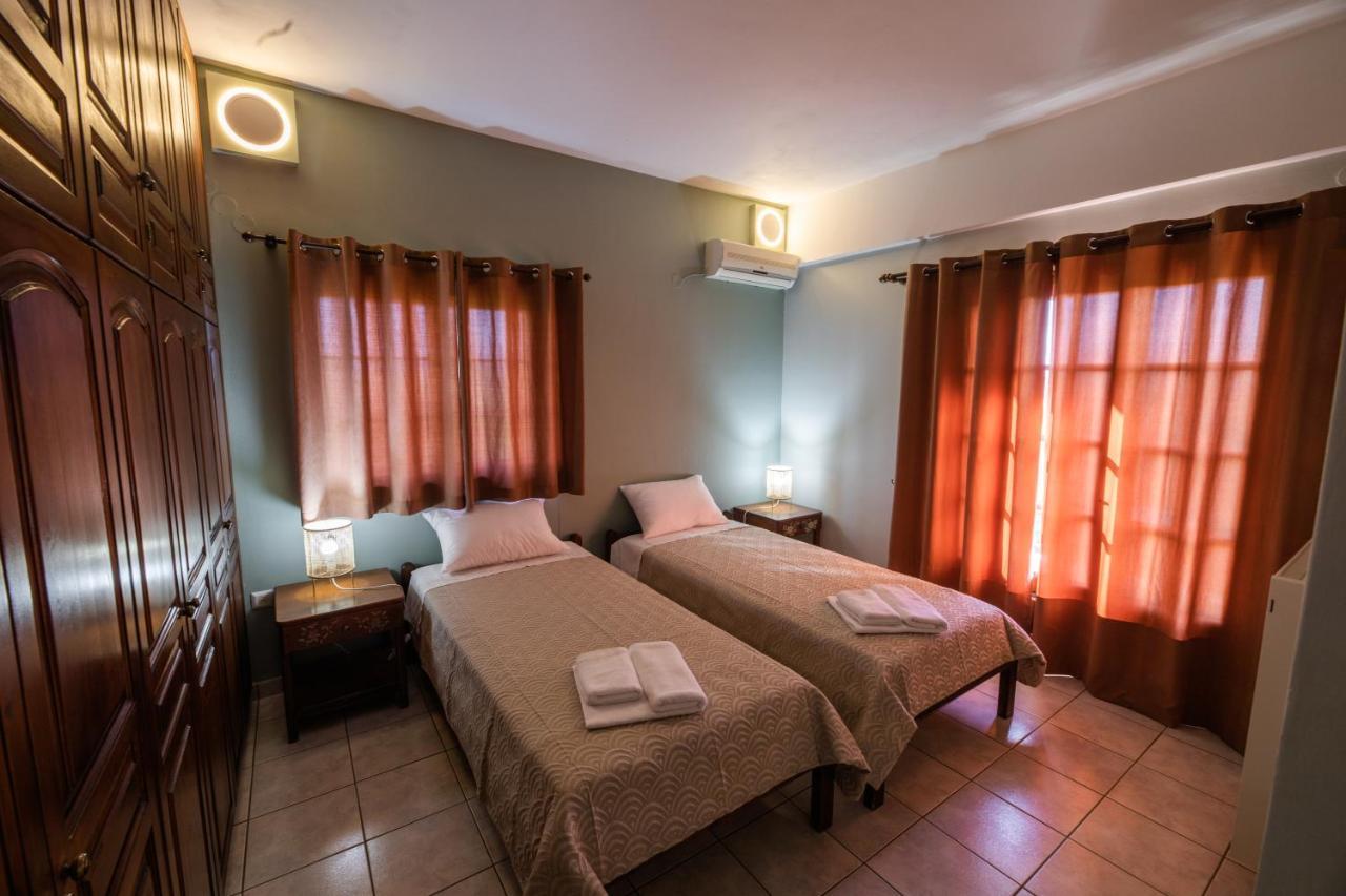 Villa Georgina B&B 卡塔科隆 外观 照片