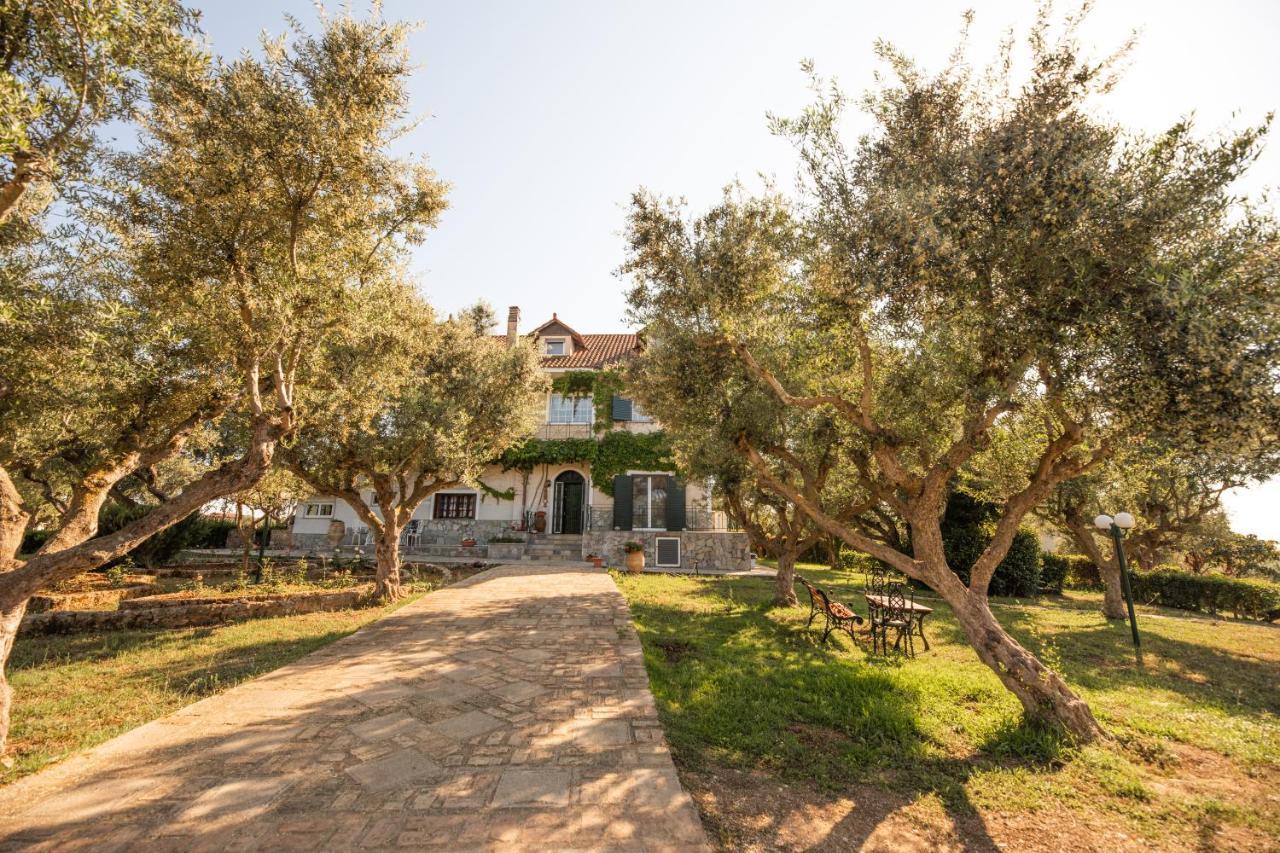 Villa Georgina B&B 卡塔科隆 外观 照片
