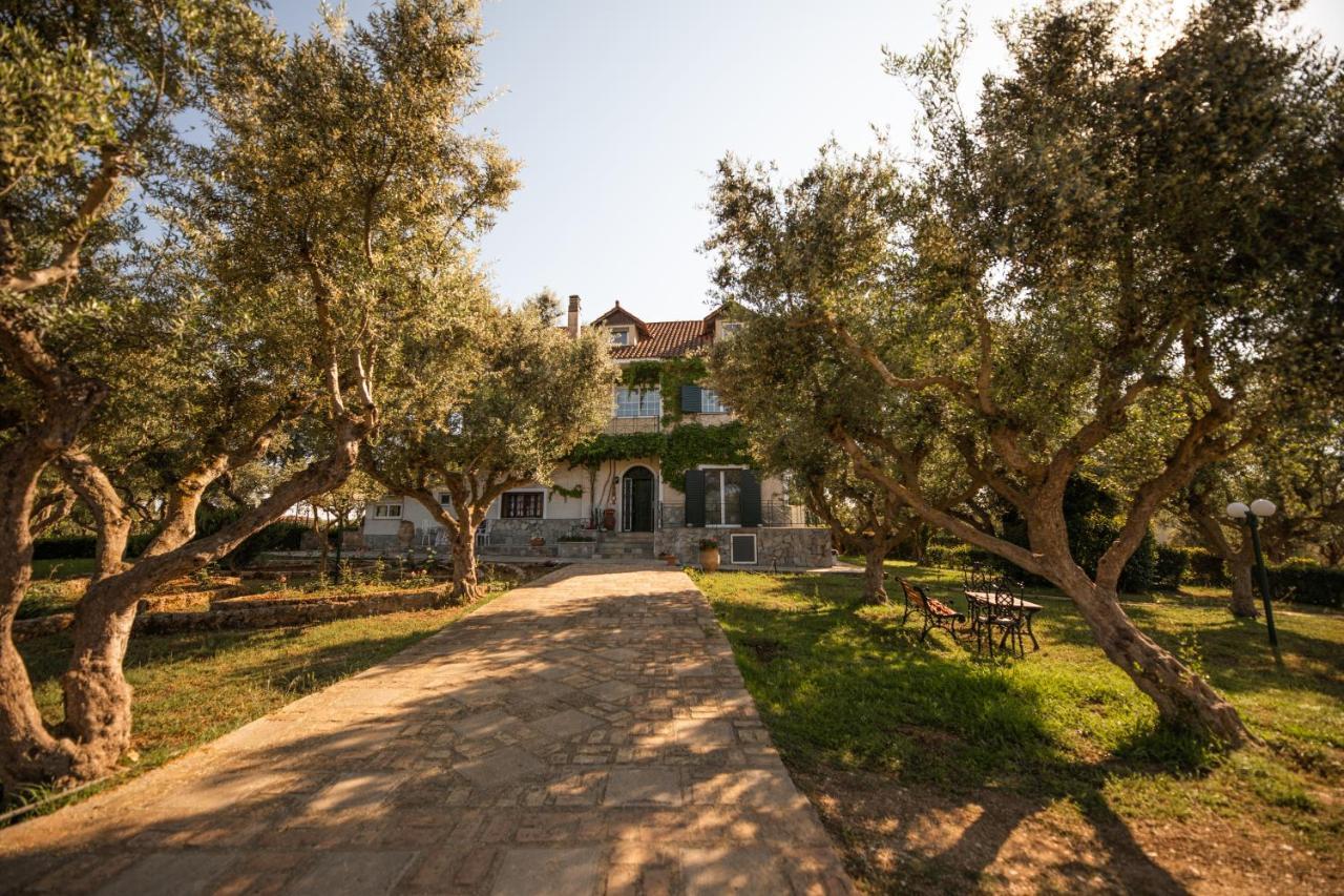 Villa Georgina B&B 卡塔科隆 外观 照片